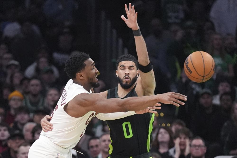 出辽篮在球 出辽篮在球