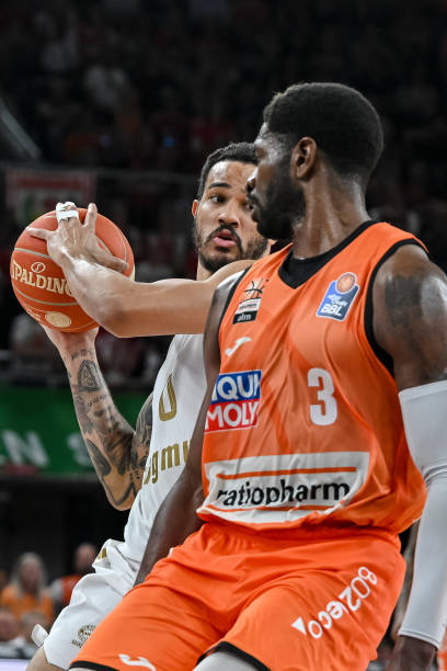 体现强队的 体现强队的